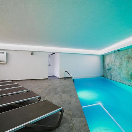 Apartments Maleric With Indoor Pool And Wellness Dragatuš Eksteriør billede