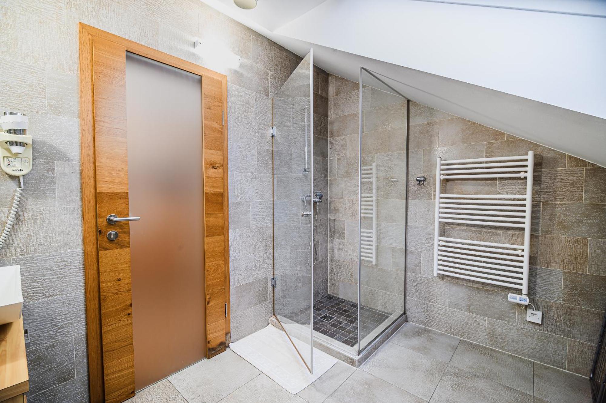 Apartments Maleric With Indoor Pool And Wellness Dragatuš Værelse billede