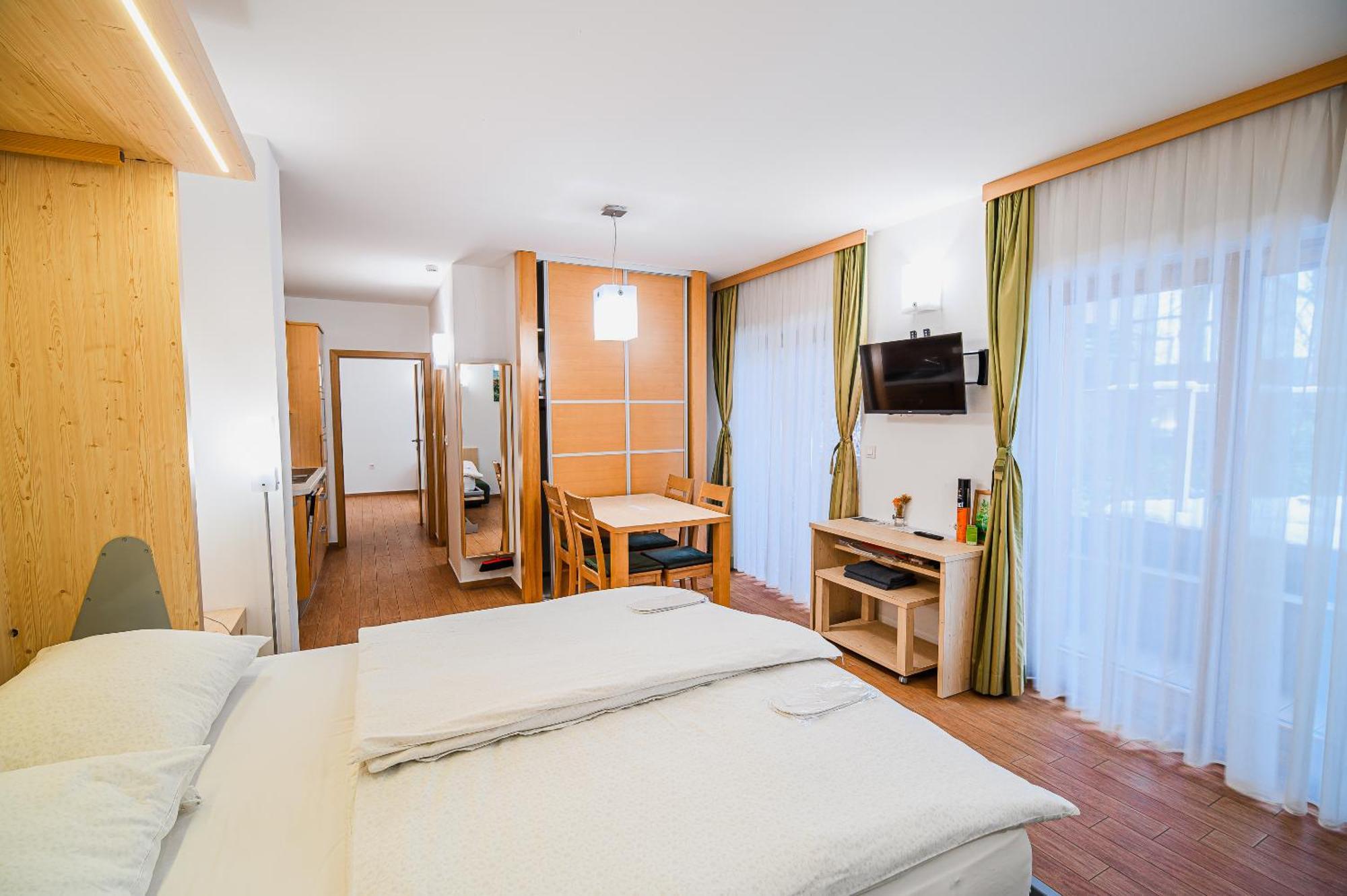 Apartments Maleric With Indoor Pool And Wellness Dragatuš Værelse billede