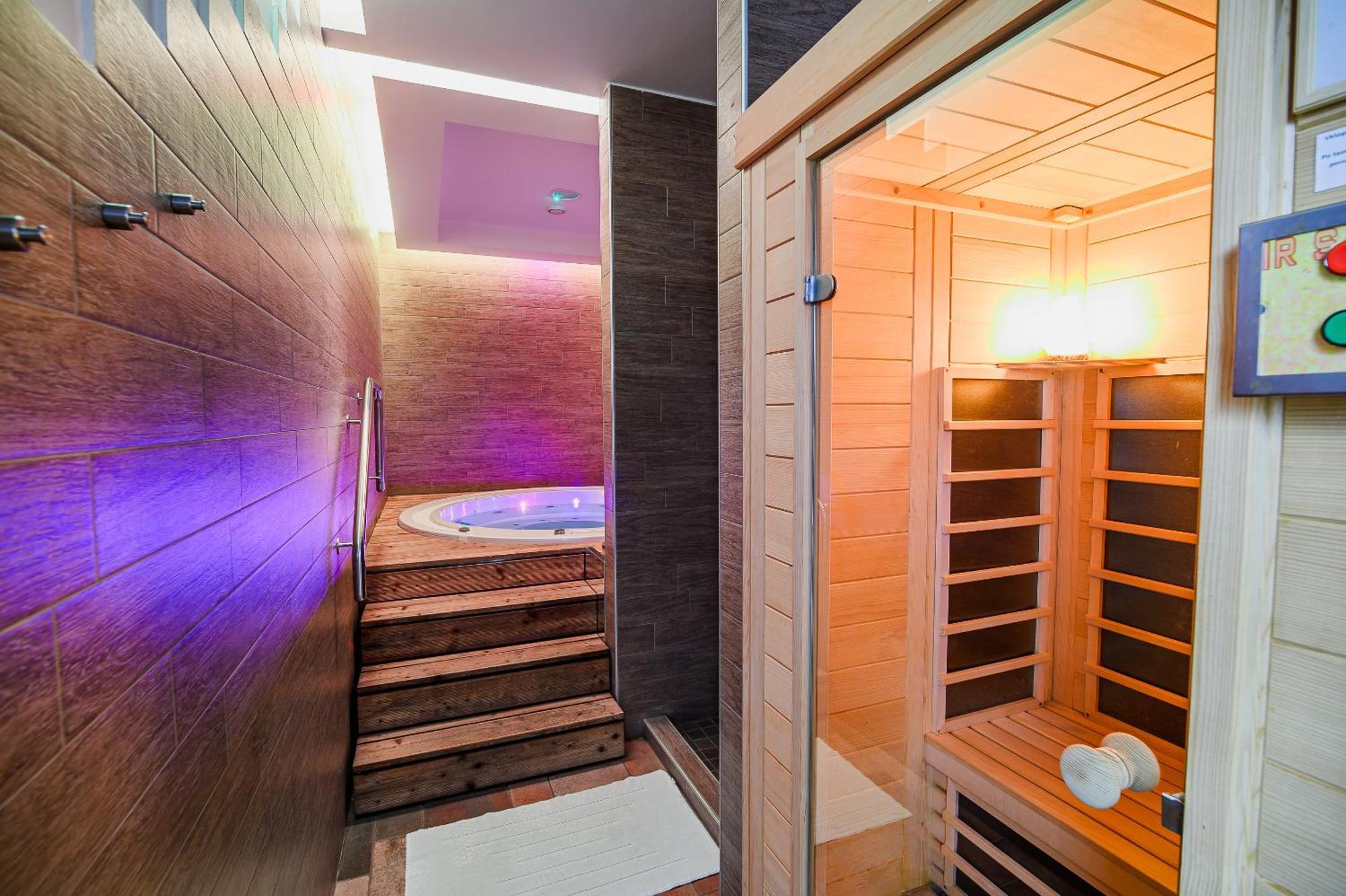 Apartments Maleric With Indoor Pool And Wellness Dragatuš Eksteriør billede