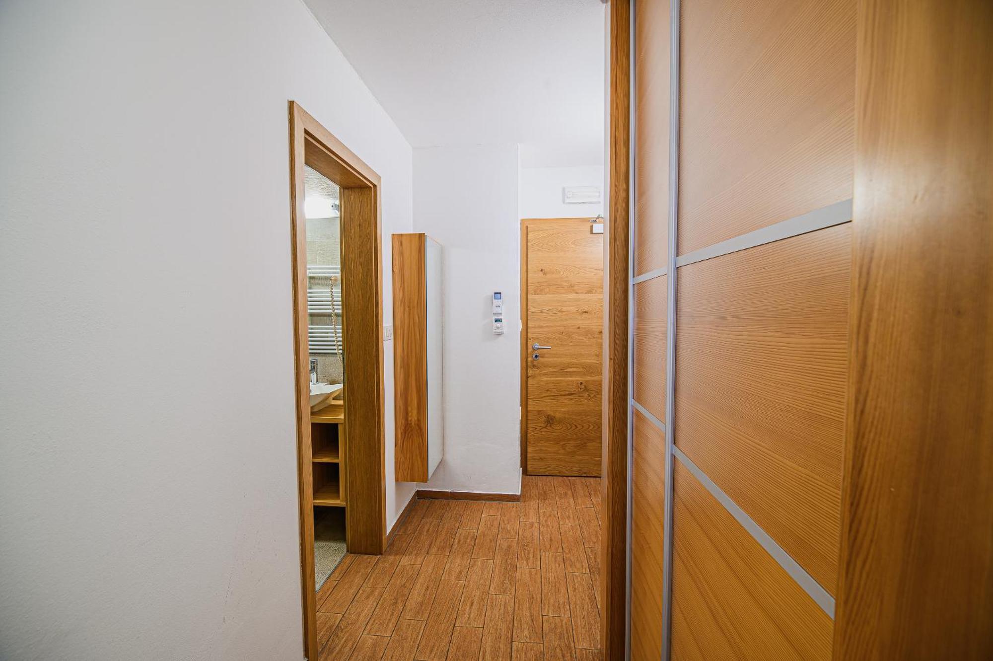 Apartments Maleric With Indoor Pool And Wellness Dragatuš Værelse billede