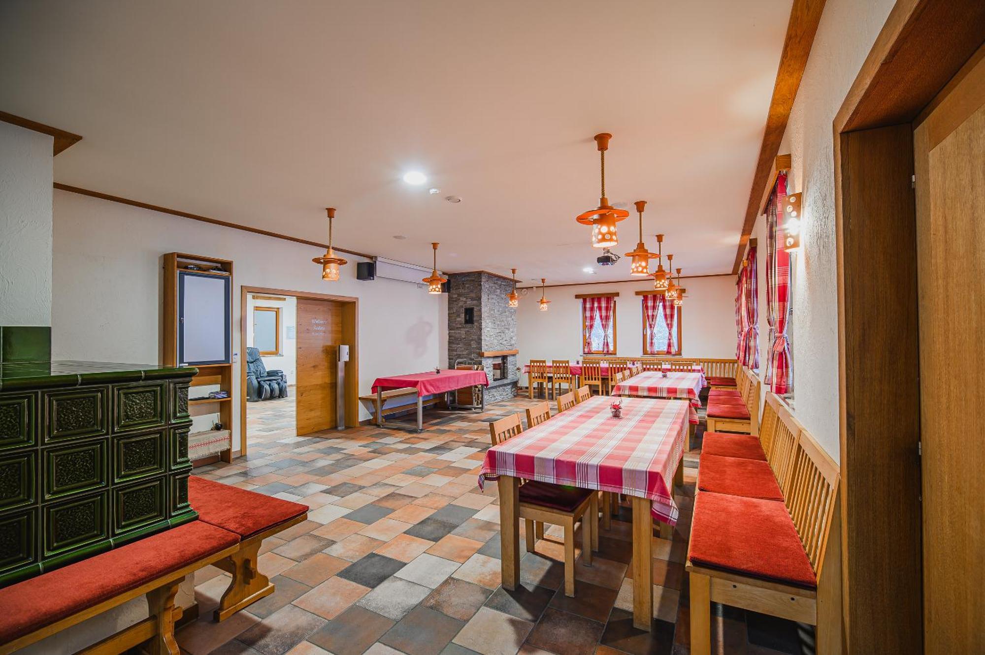 Apartments Maleric With Indoor Pool And Wellness Dragatuš Eksteriør billede