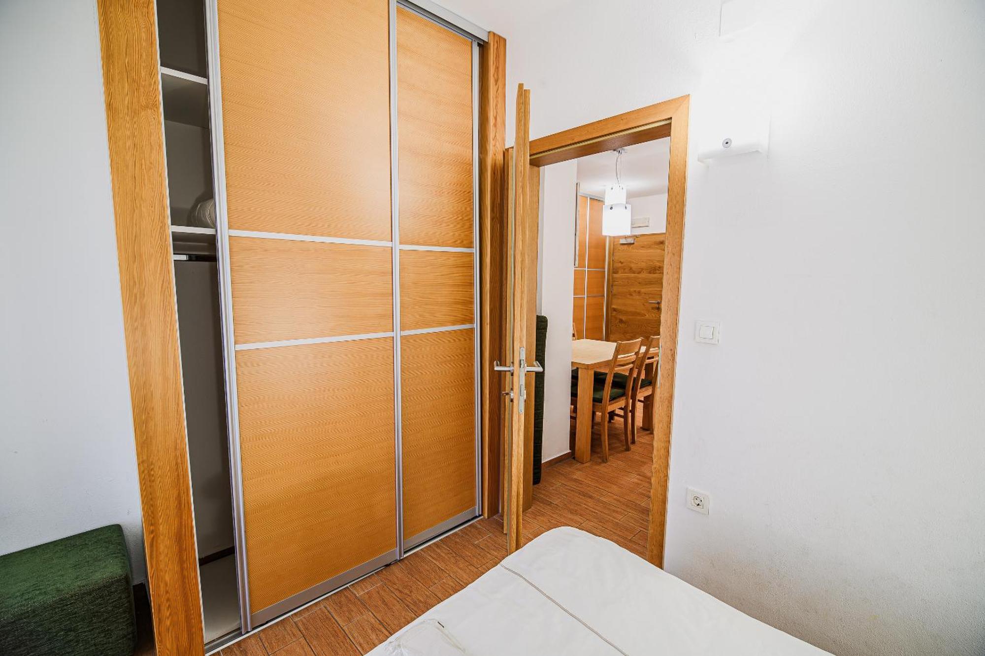 Apartments Maleric With Indoor Pool And Wellness Dragatuš Værelse billede