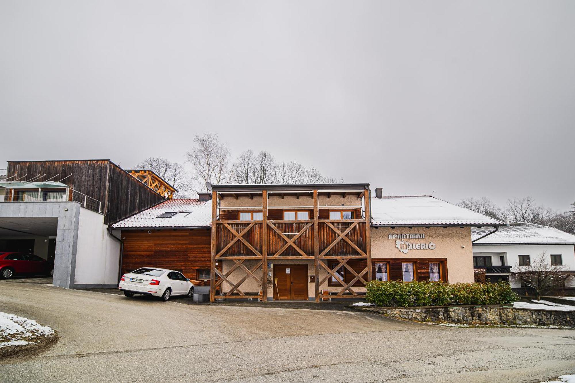 Apartments Maleric With Indoor Pool And Wellness Dragatuš Eksteriør billede