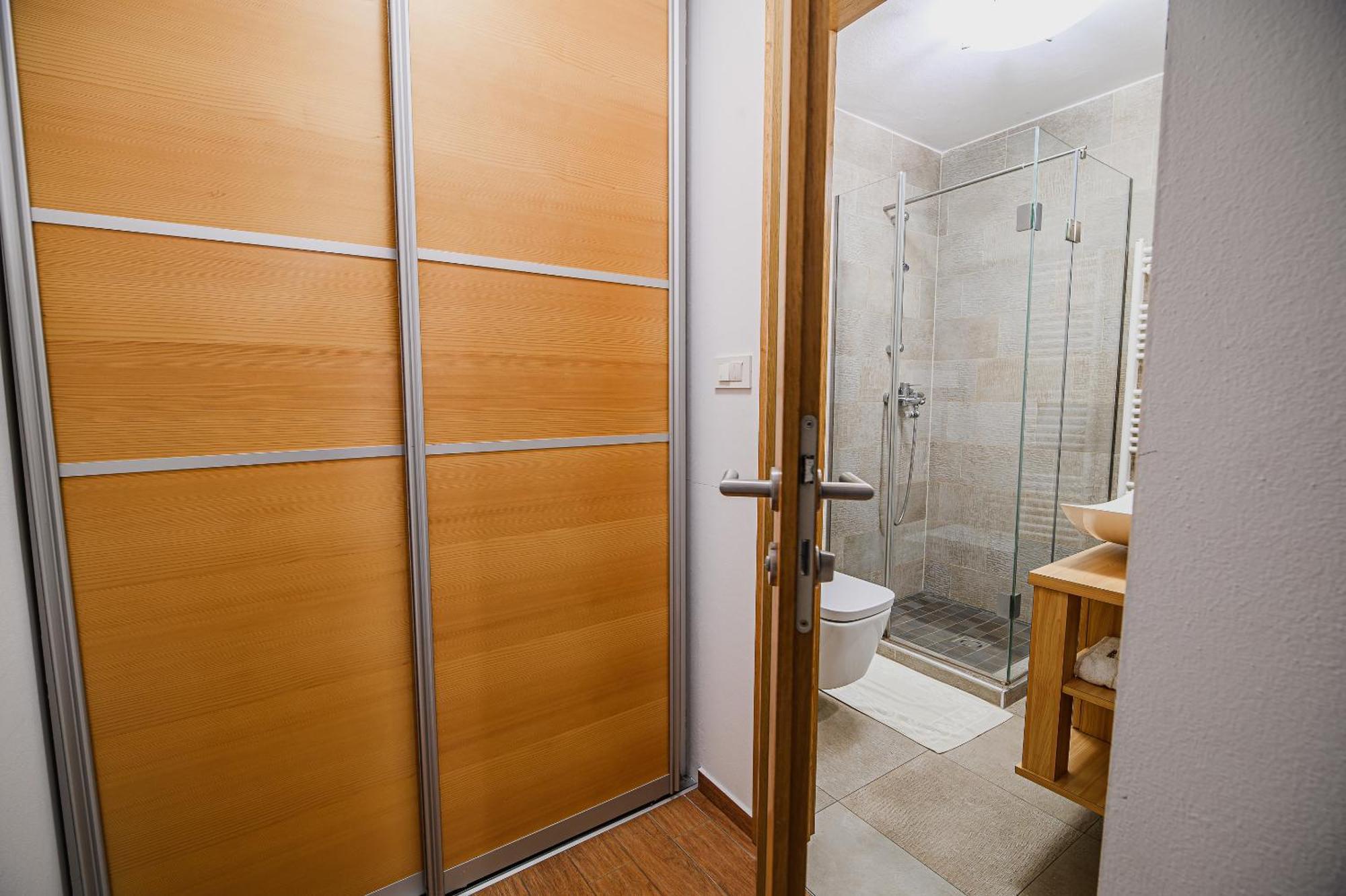 Apartments Maleric With Indoor Pool And Wellness Dragatuš Værelse billede